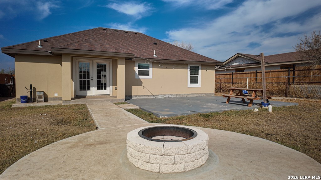 120 Spring View Dr