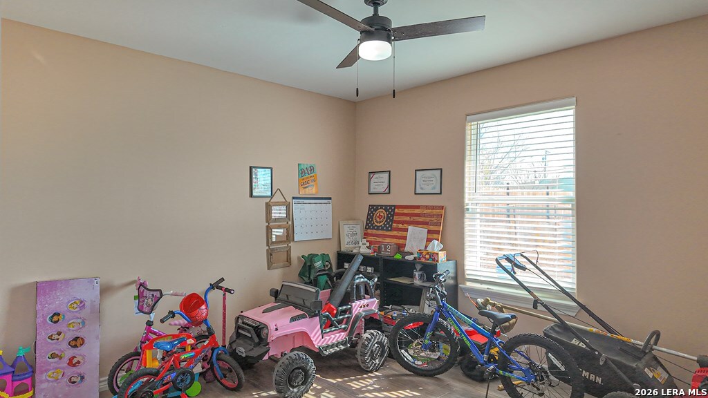 120 Spring View Dr