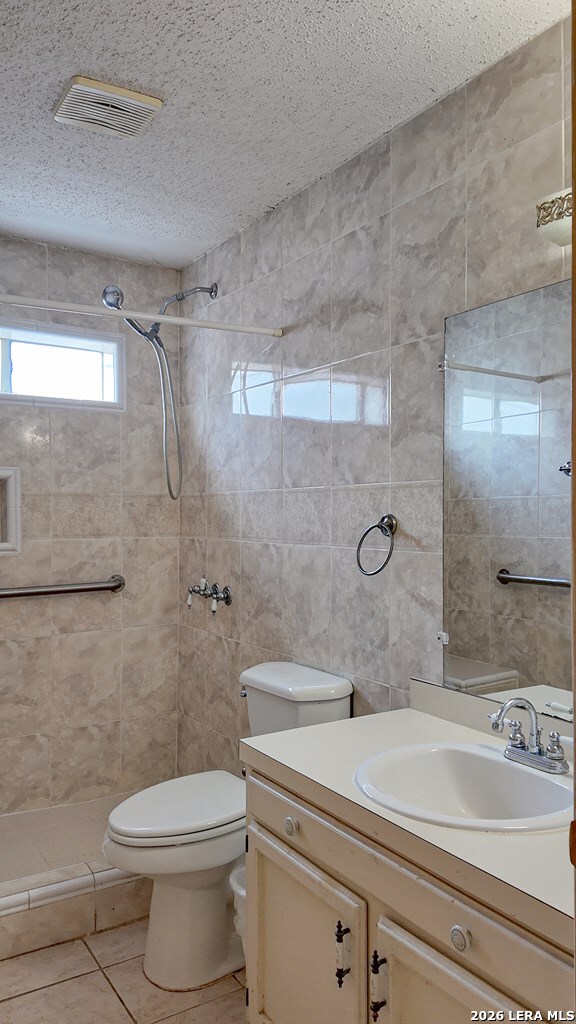 1563 Paseo Encinal Dr