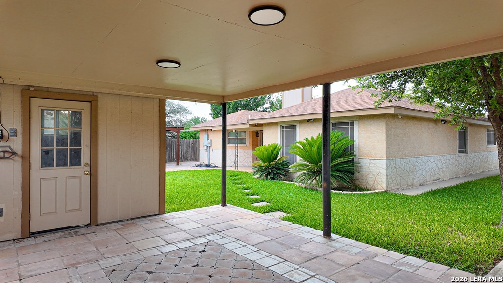 2218 Royal Park Dr