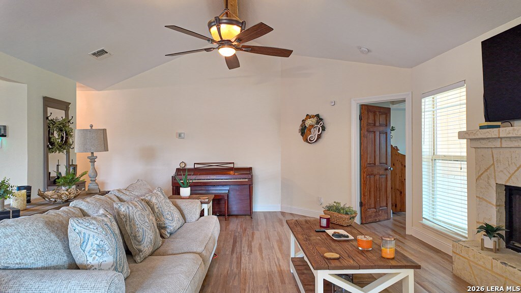 2218 Royal Park Dr