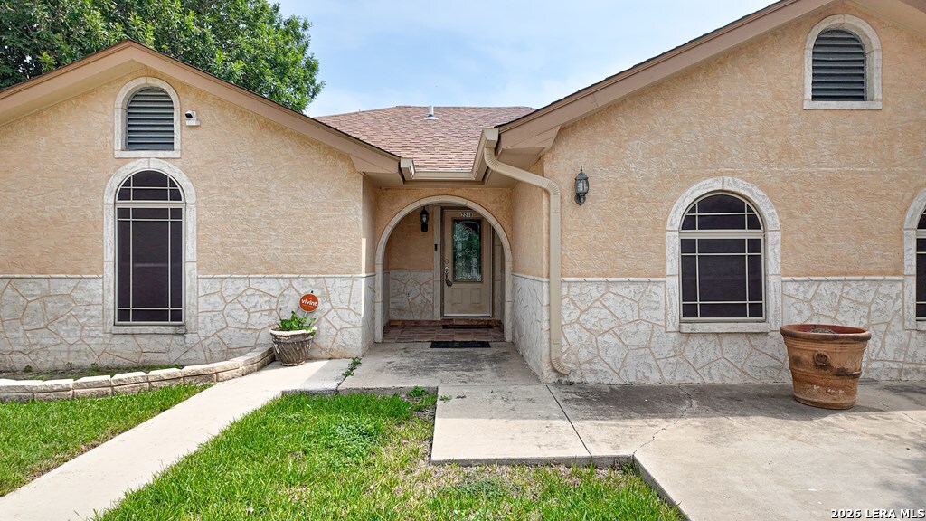 2218 Royal Park Dr