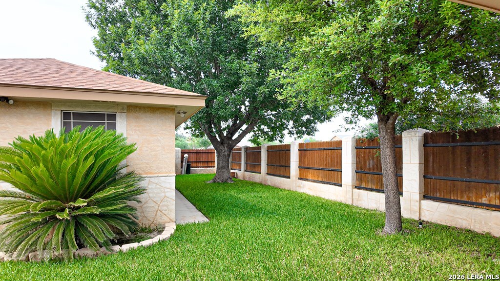 2218 Royal Park Dr