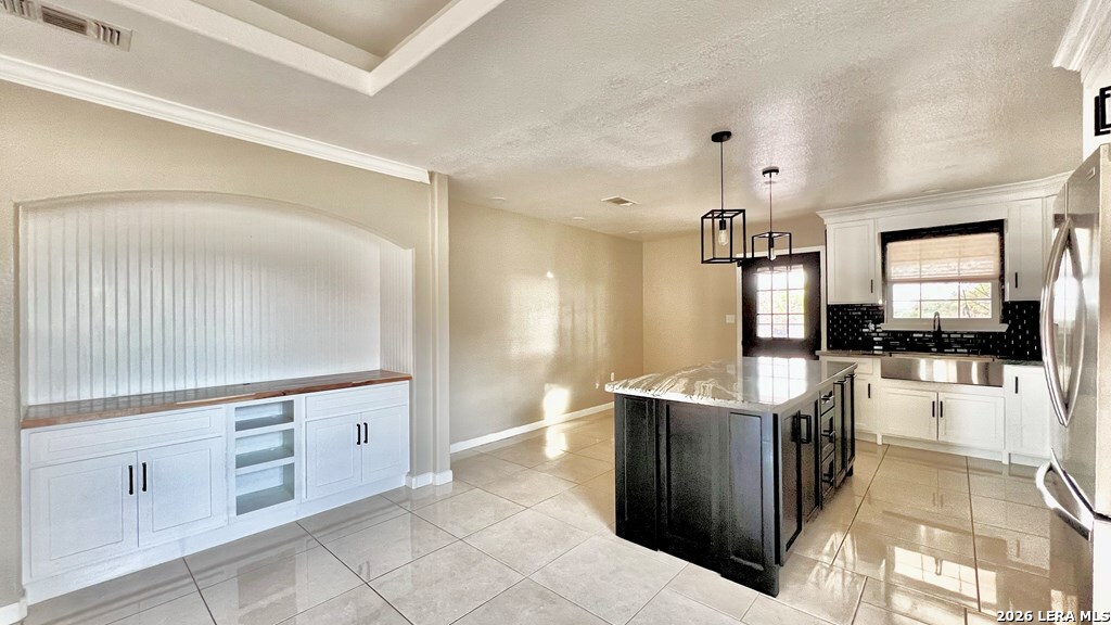 1890 Timberwood Dr
