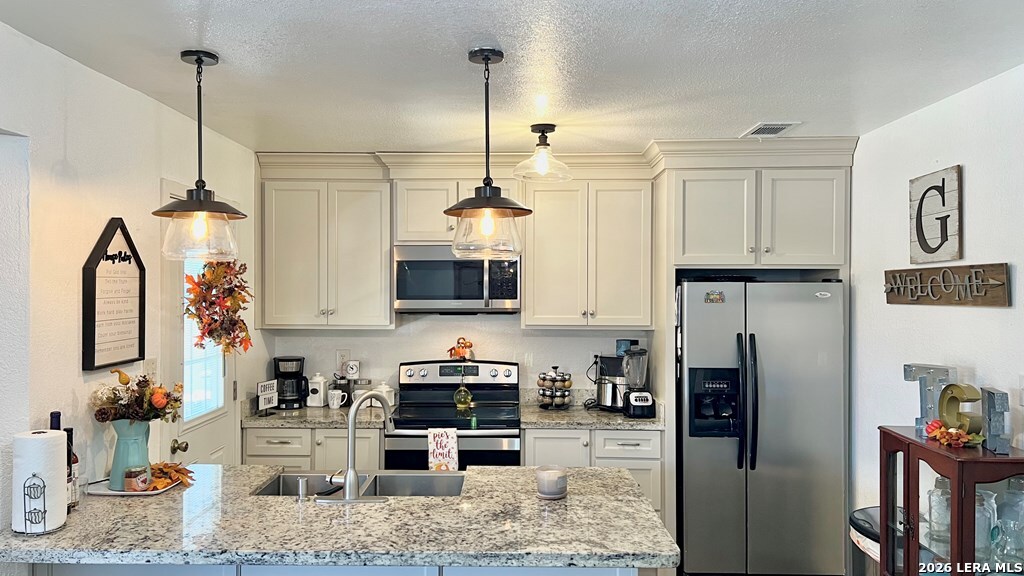 1609 Cristin Dr