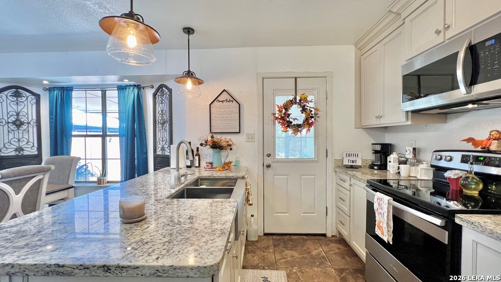 1609 Cristin Dr