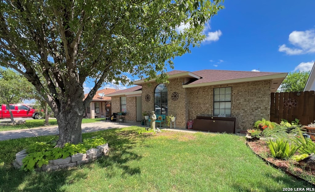 1609 Cristin Dr