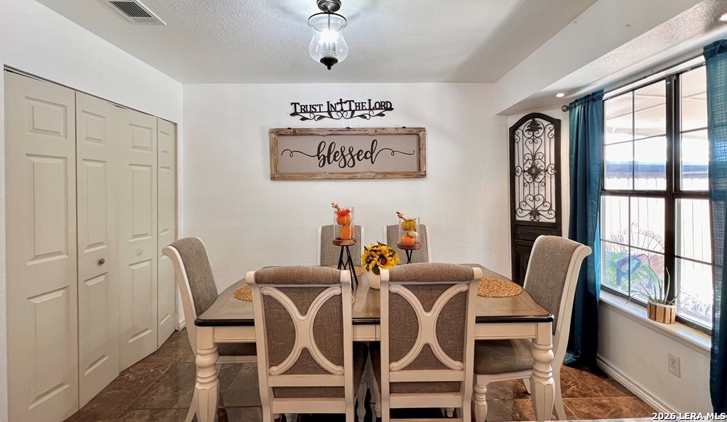 1609 Cristin Dr