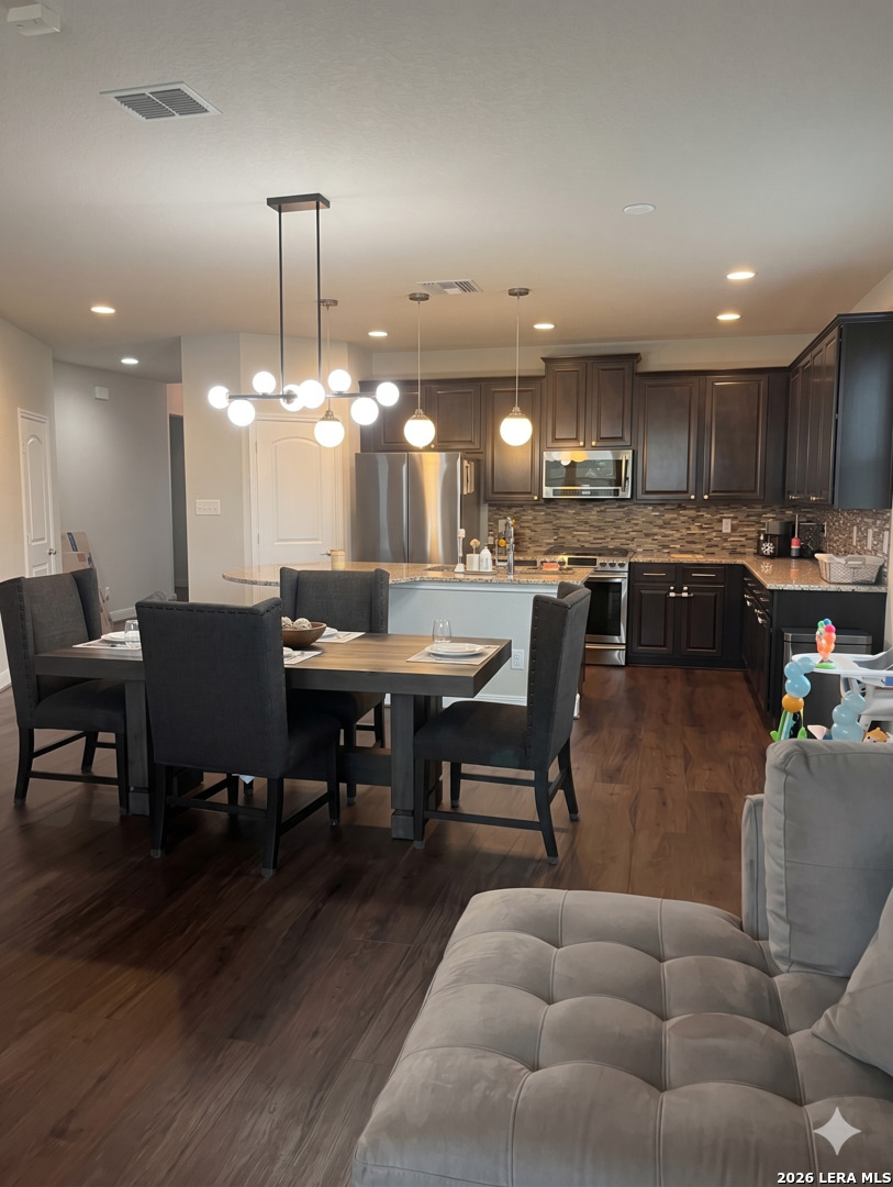 9918 Copper Rise