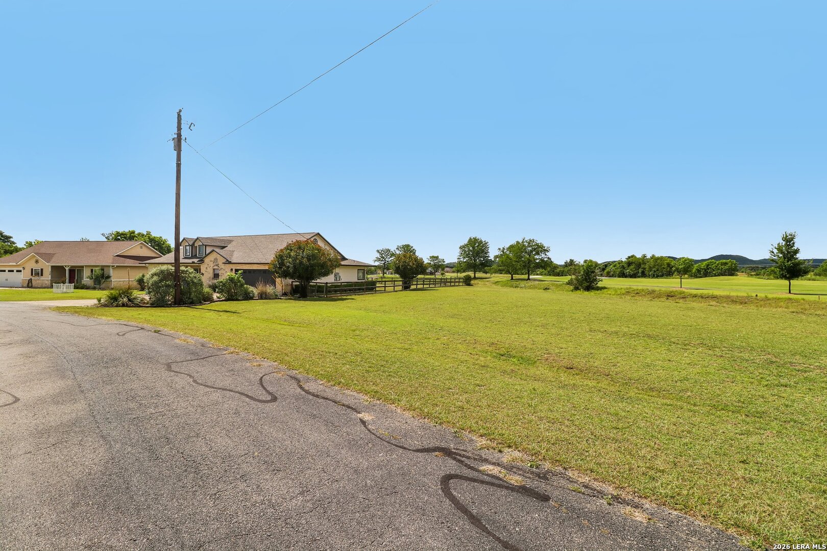 308 Wood View Cir