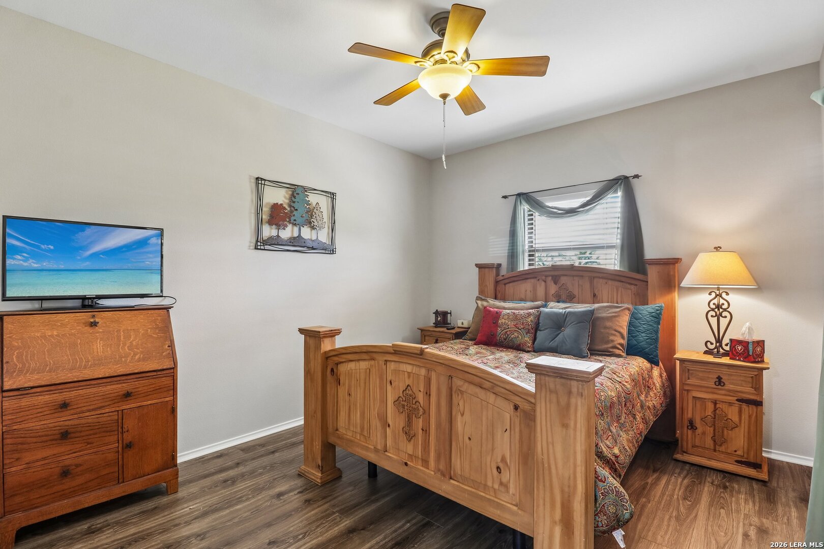308 Wood View Cir