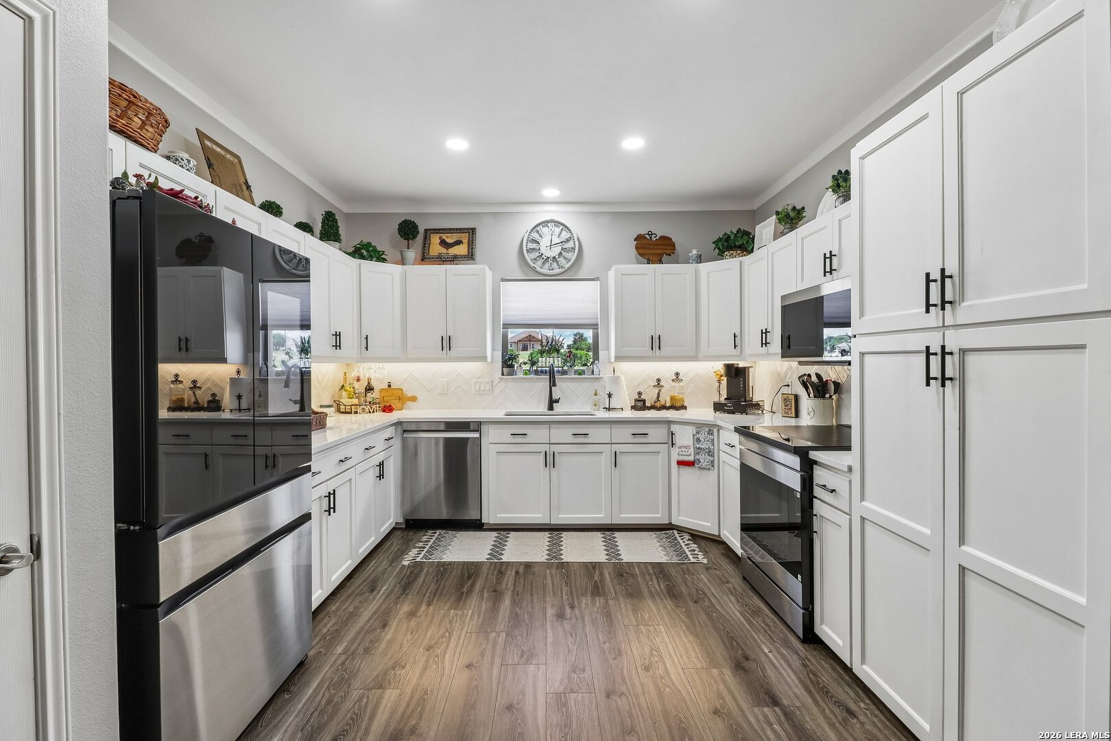 308 Wood View Cir