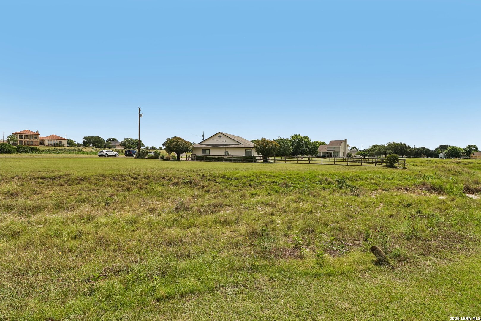 308 Wood View Cir