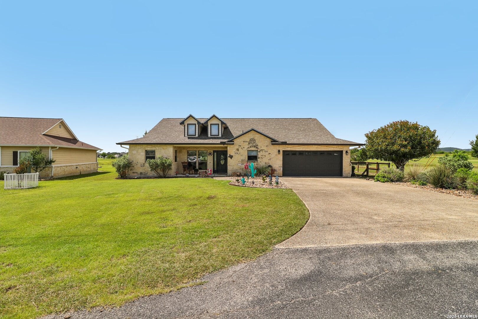 308 Wood View Cir
