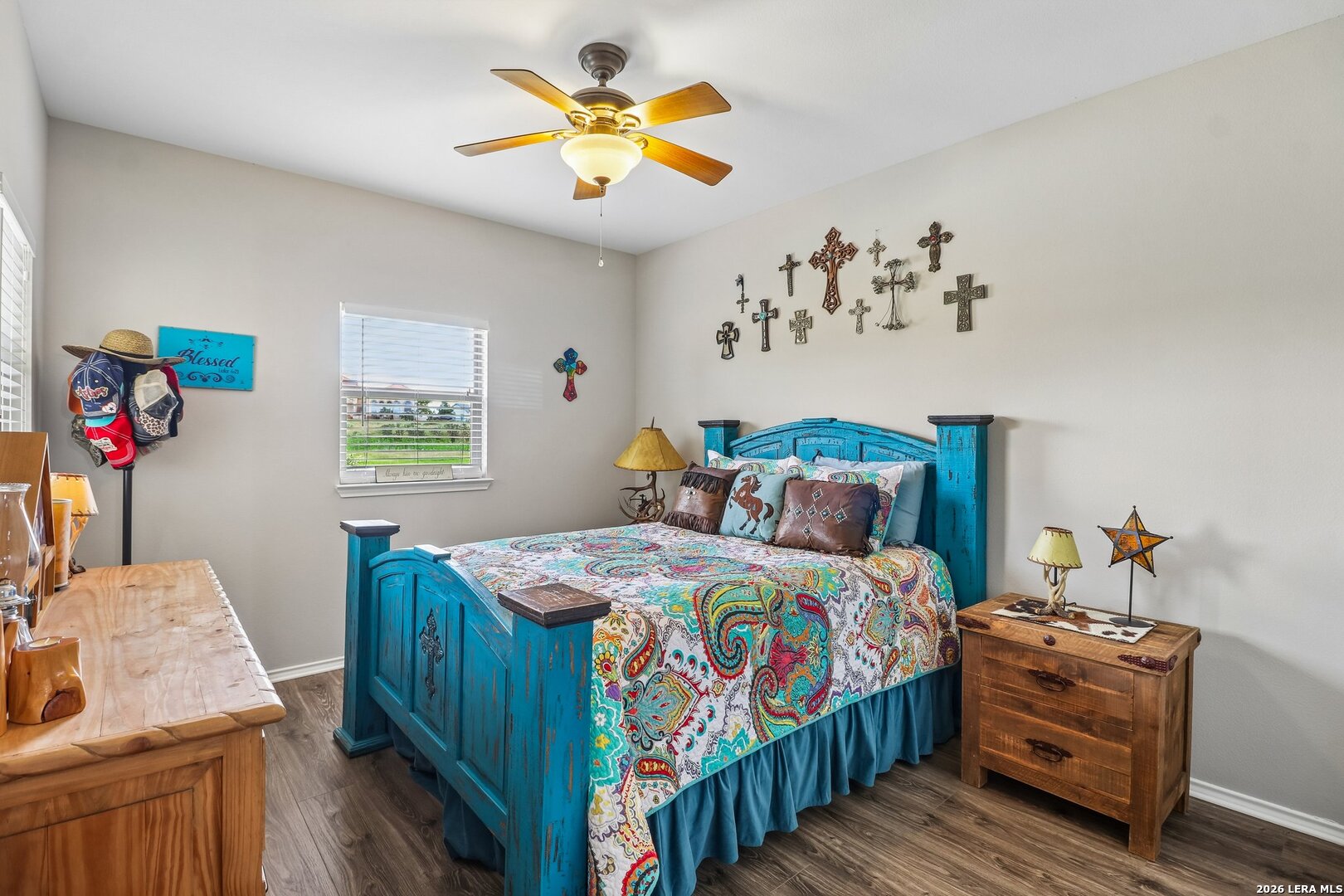 308 Wood View Cir