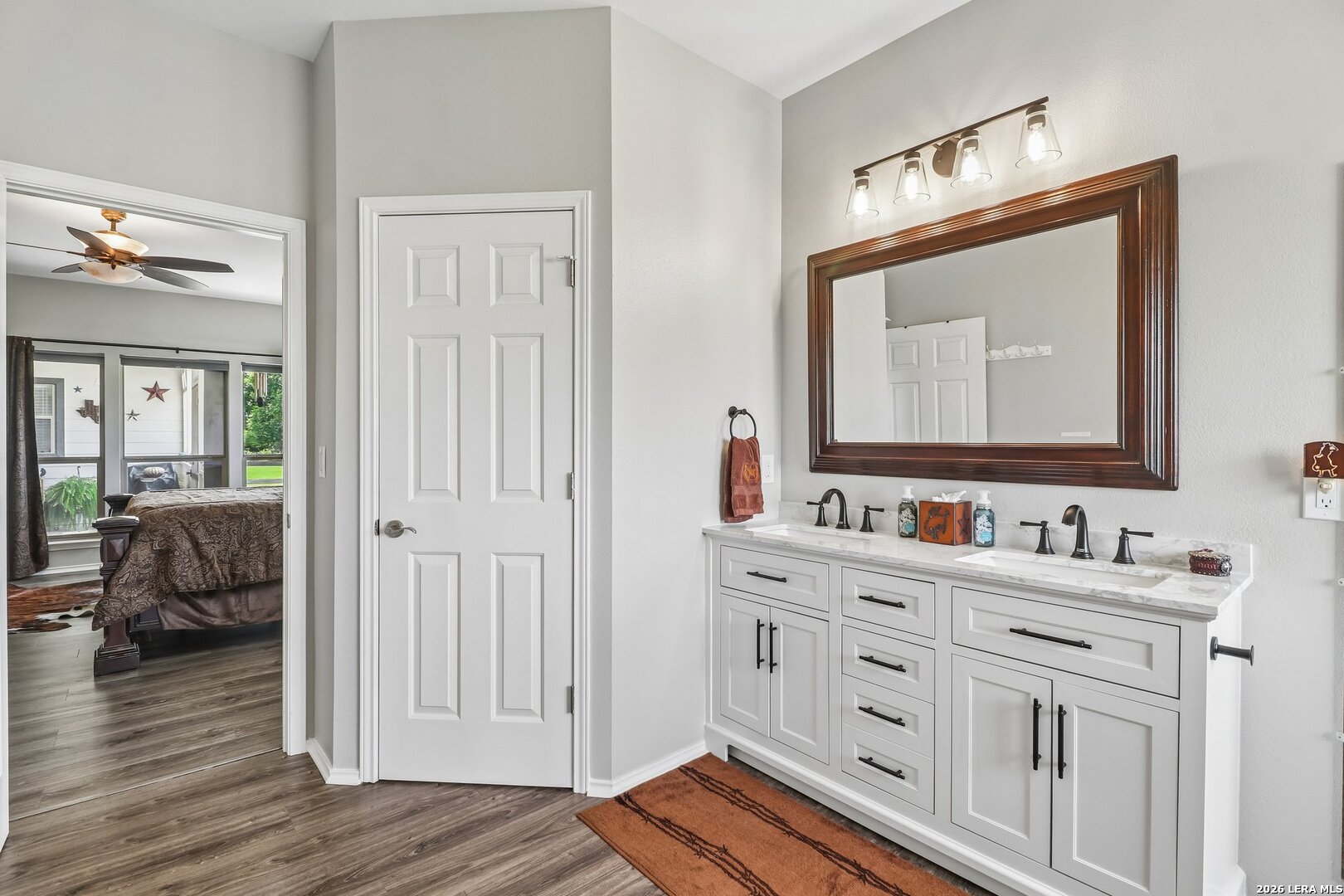 308 Wood View Cir