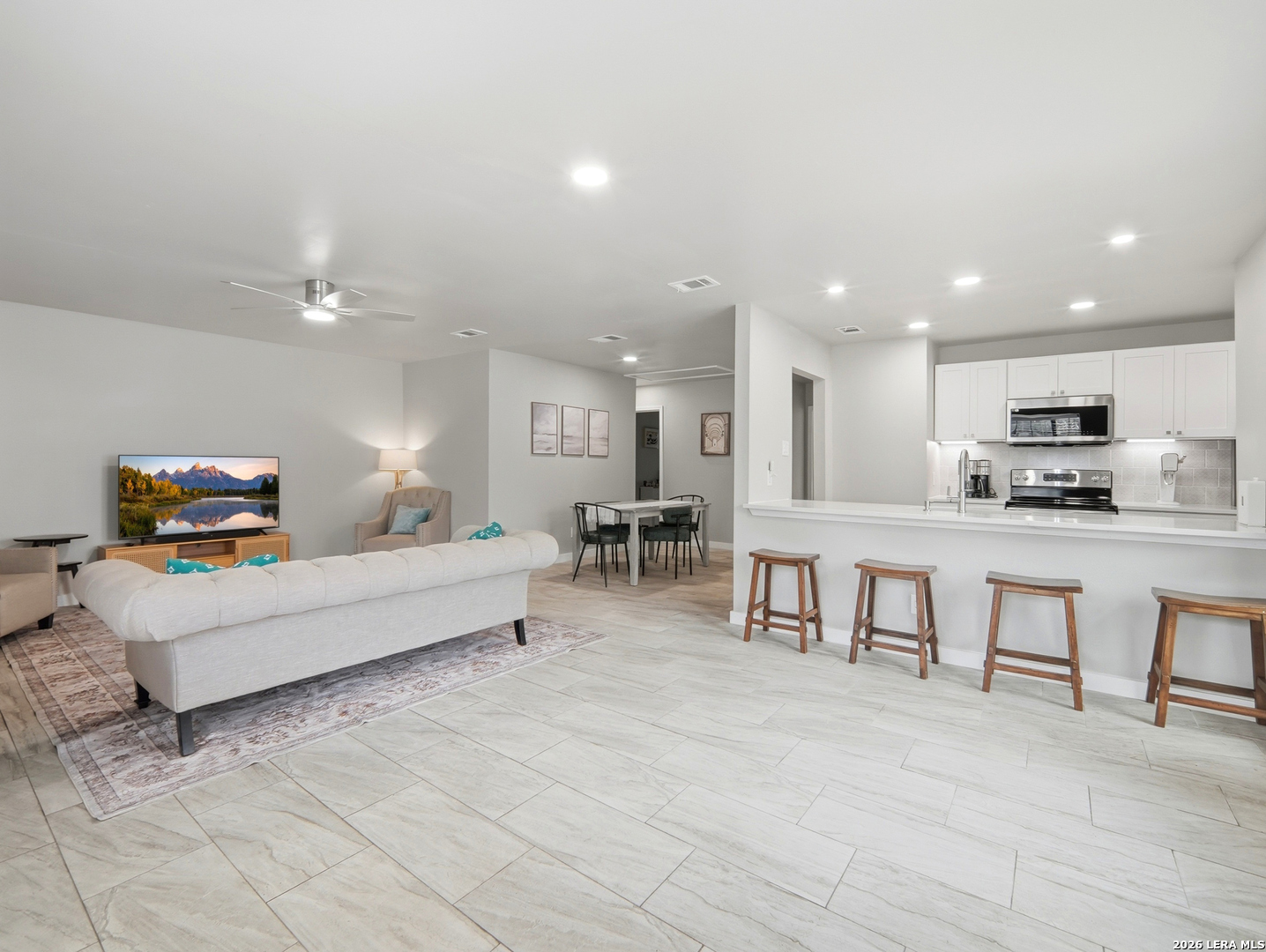 515 OAK PARK DR Unit: 515