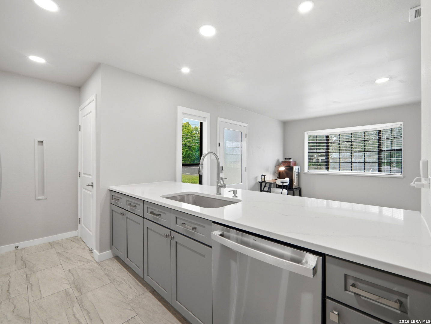 515 OAK PARK DR Unit: 515