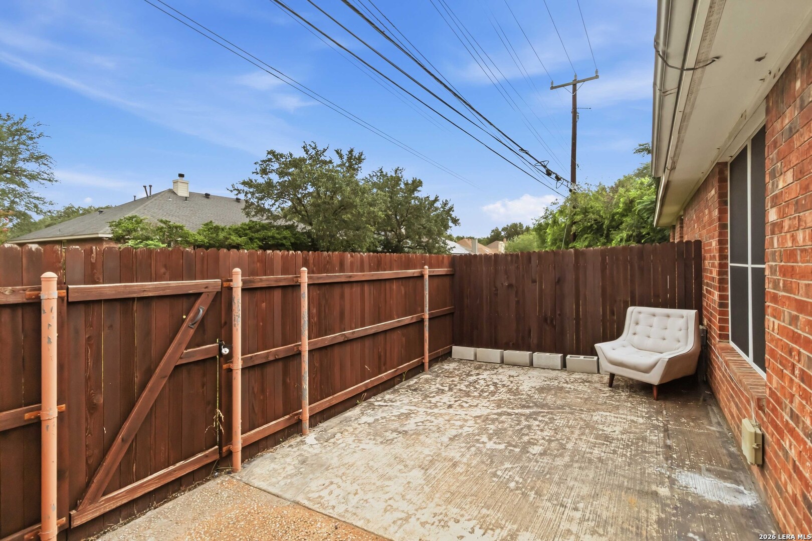 16746 HENDERSON PASS