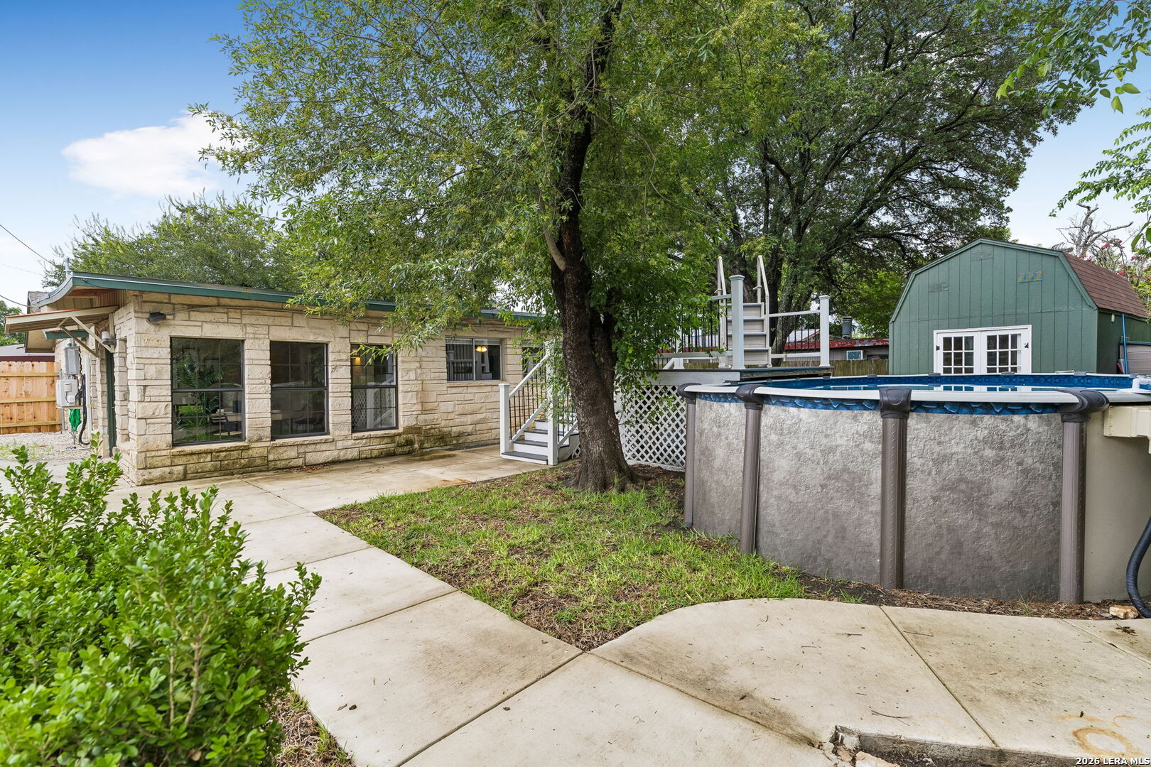 311 WARING DR
