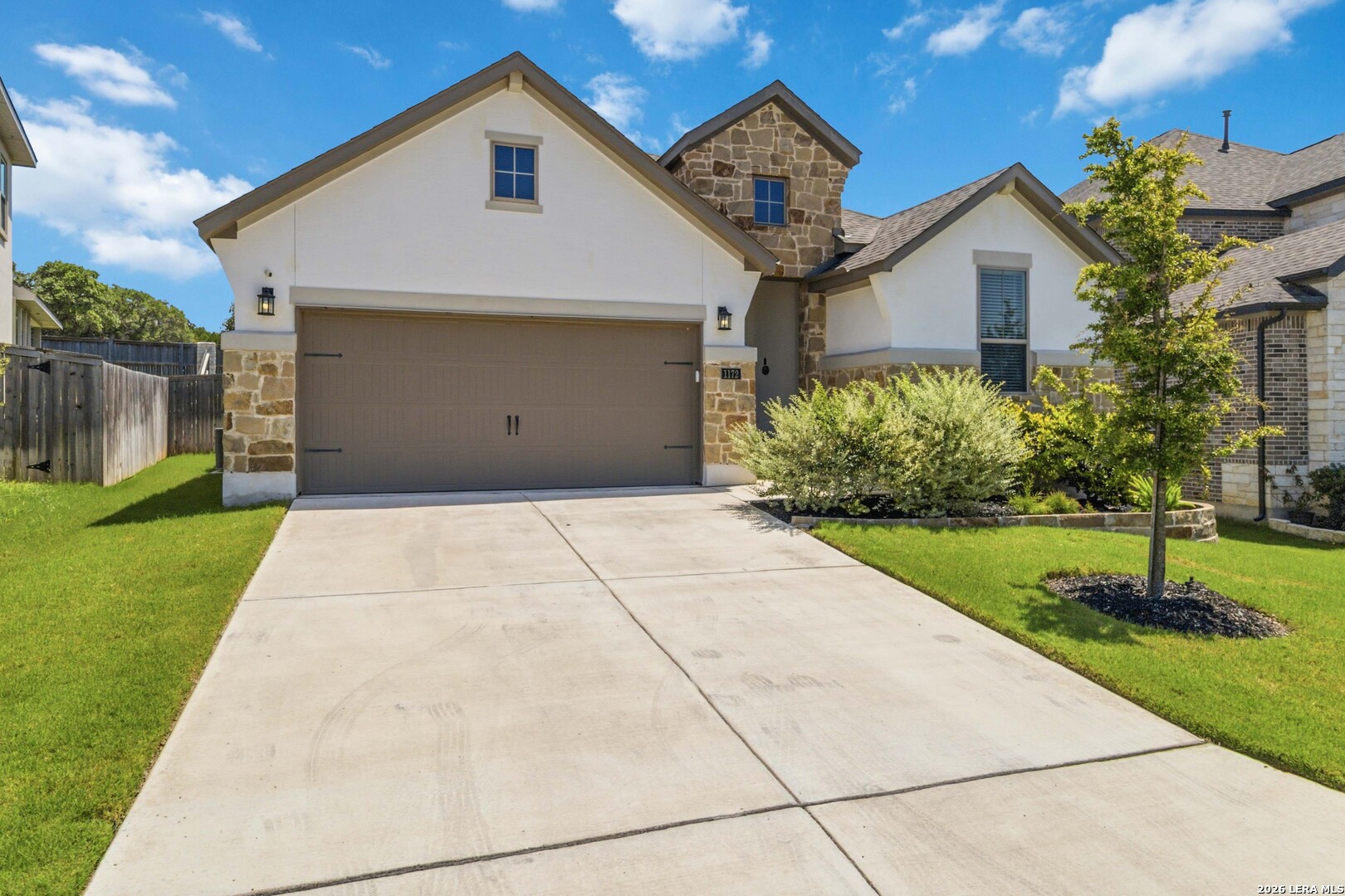 1172 Cadogan Squire
