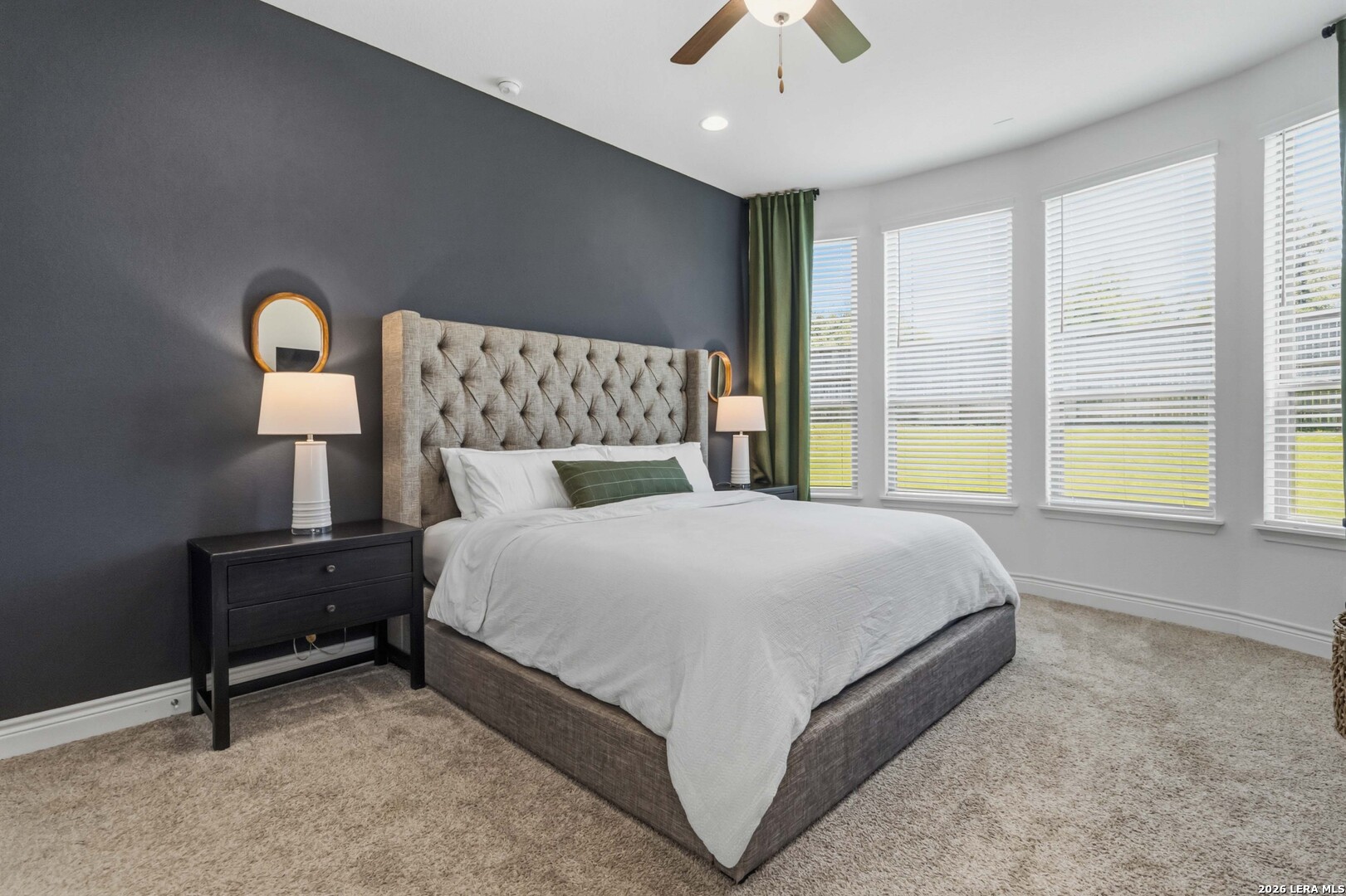 1172 Cadogan Squire
