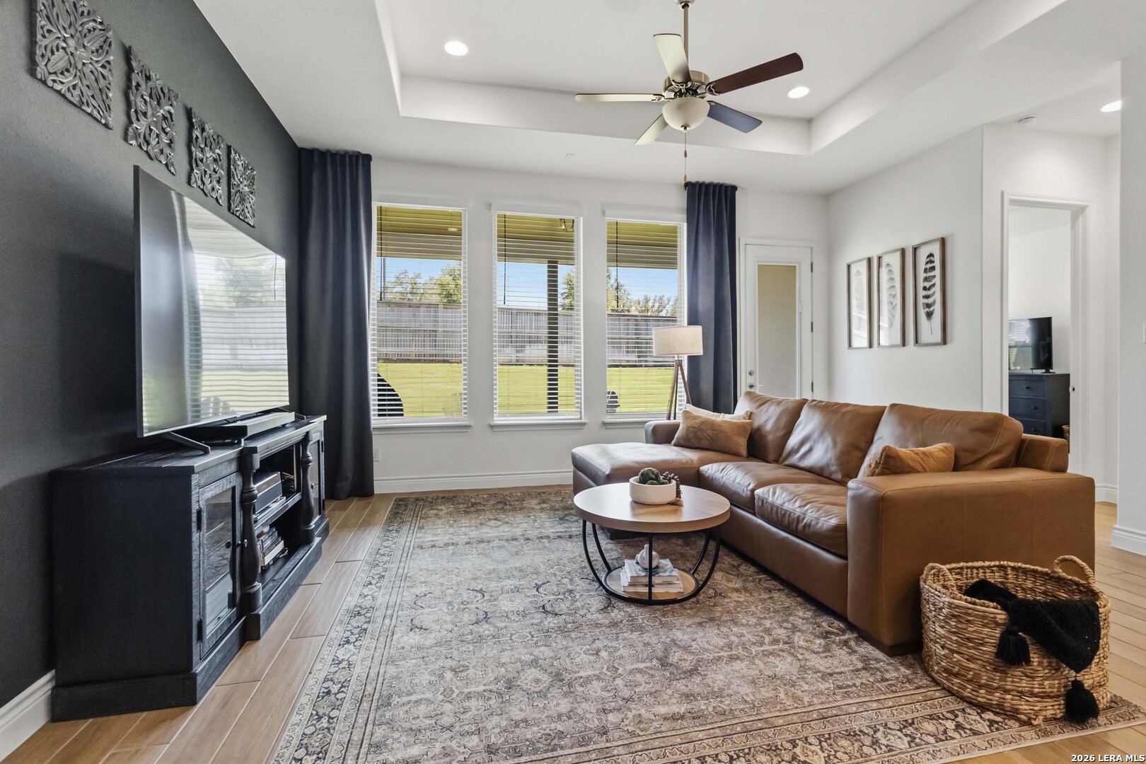 1172 Cadogan Squire
