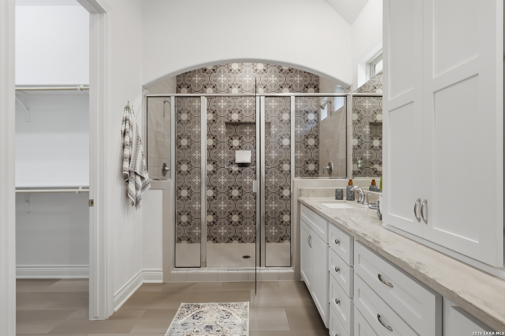 8647 GLASS GEM DR