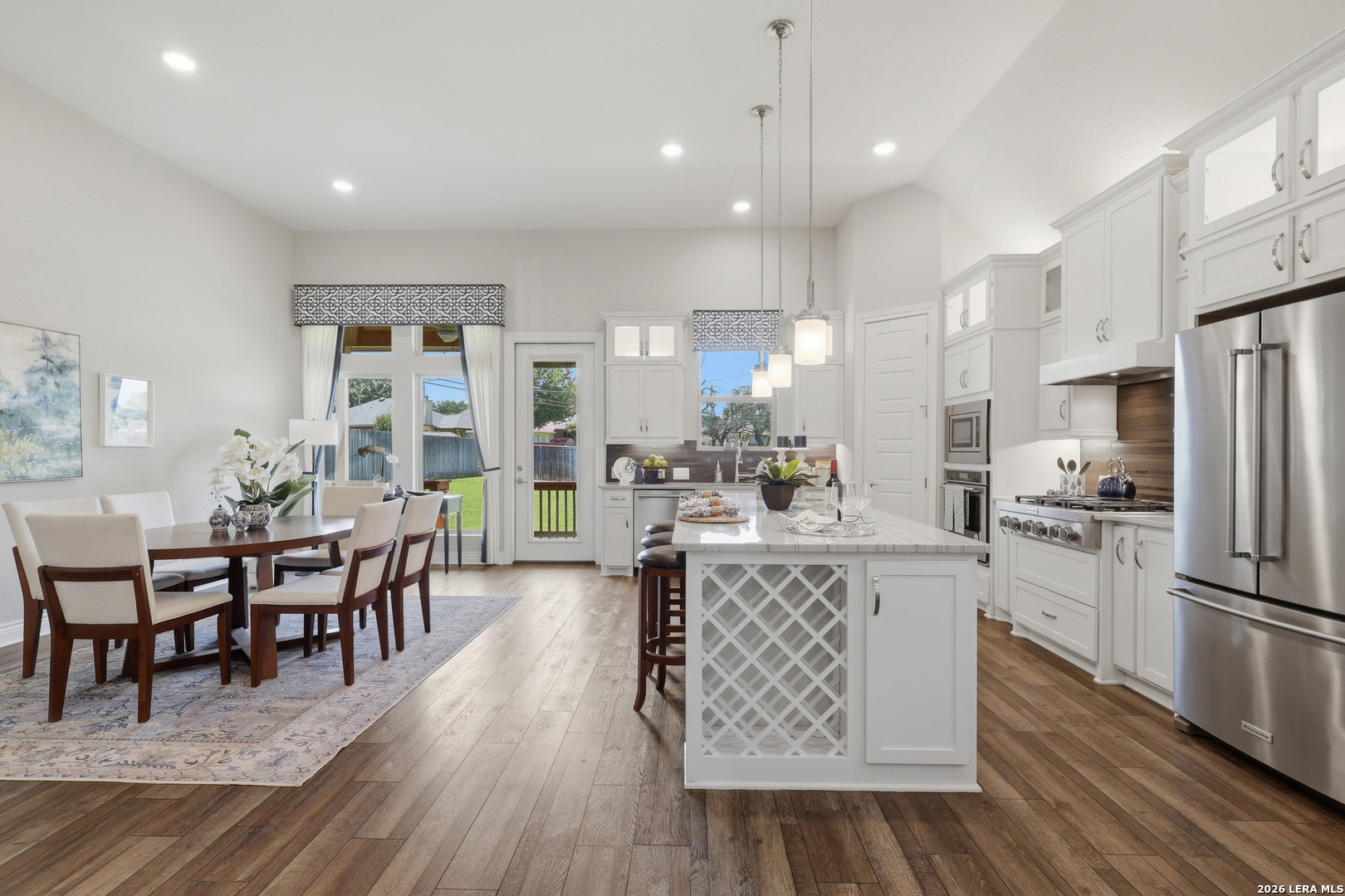 8647 GLASS GEM DR