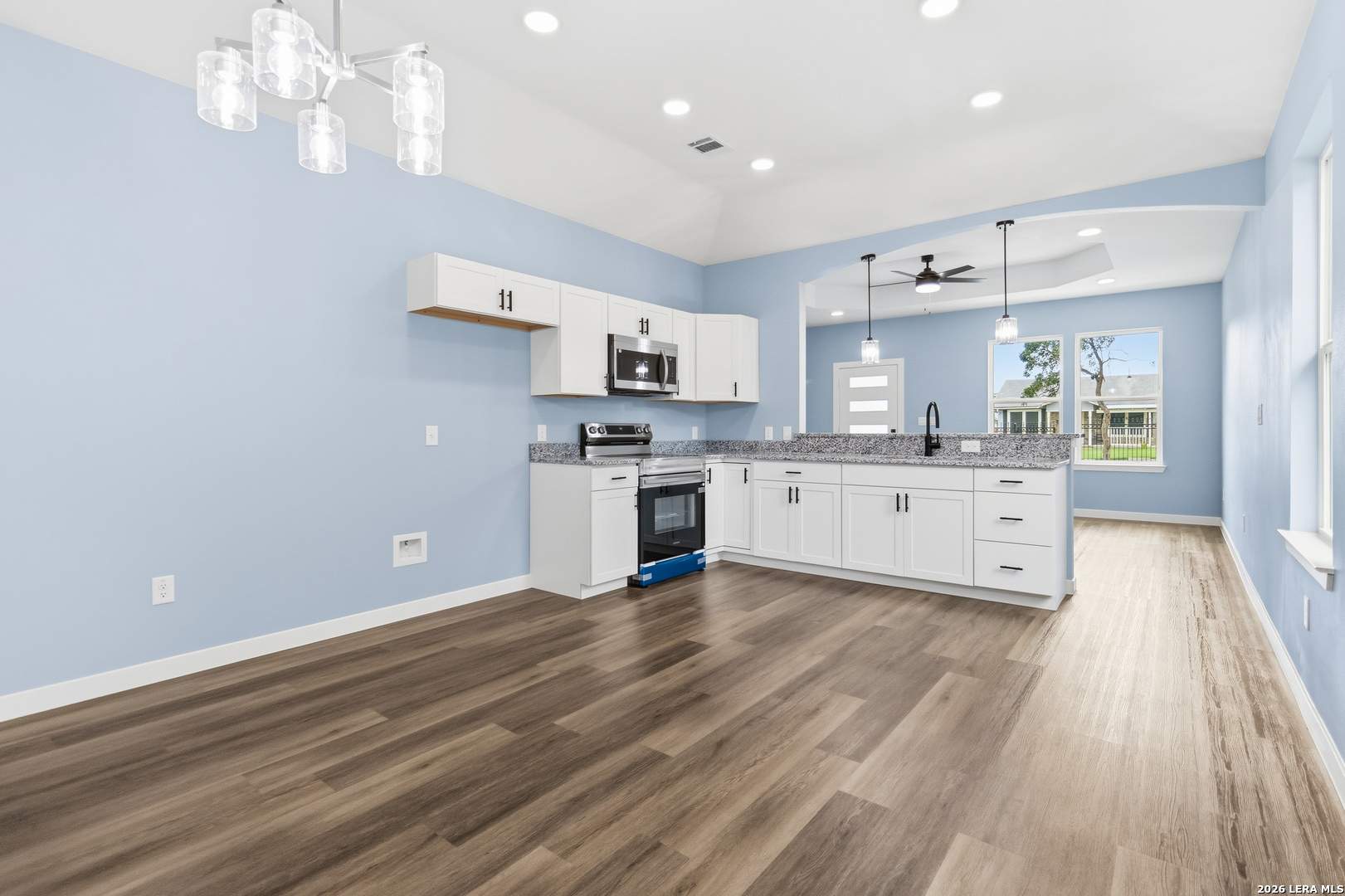 412 MONTICELLO CT
