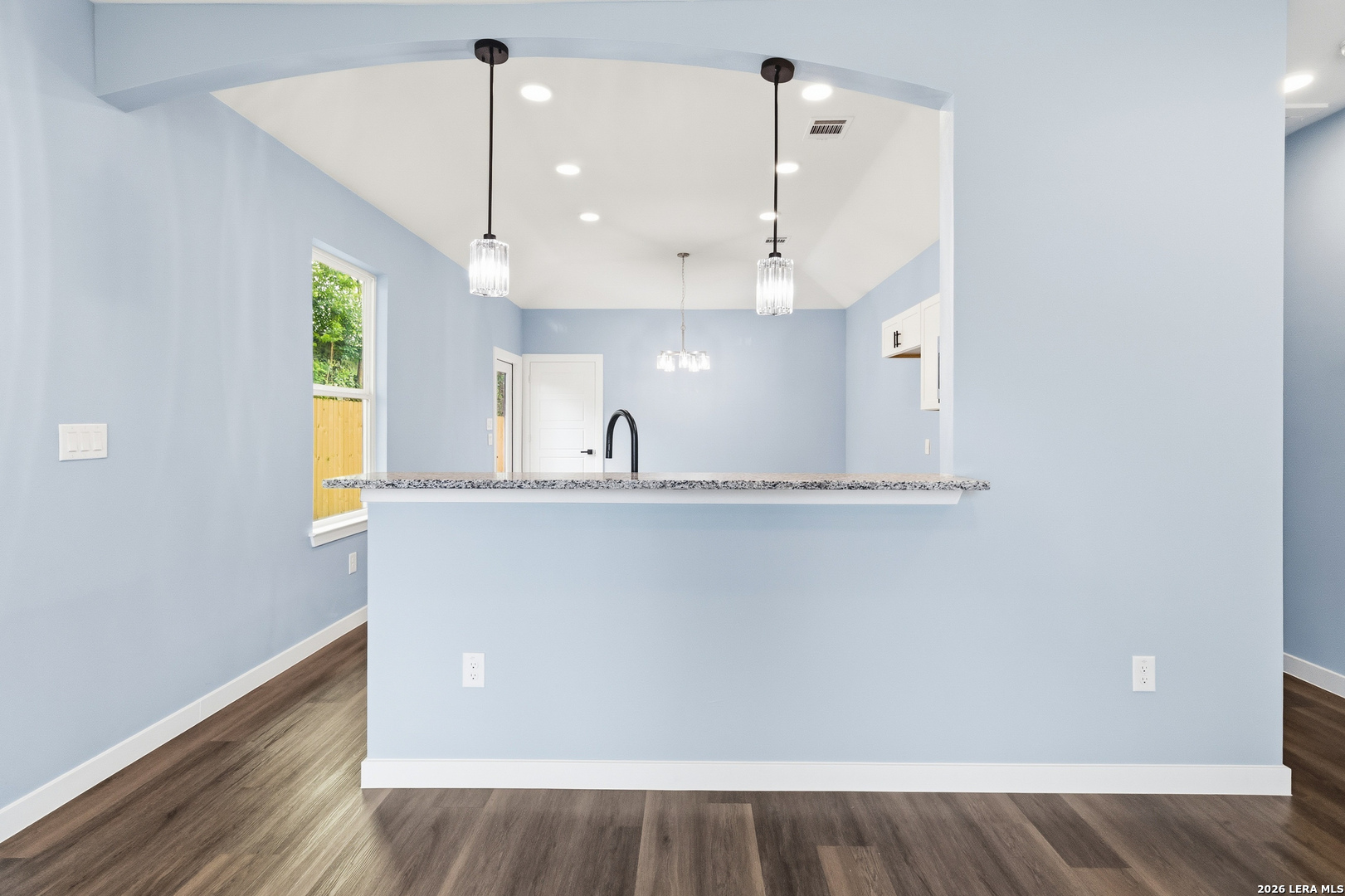 412 MONTICELLO CT