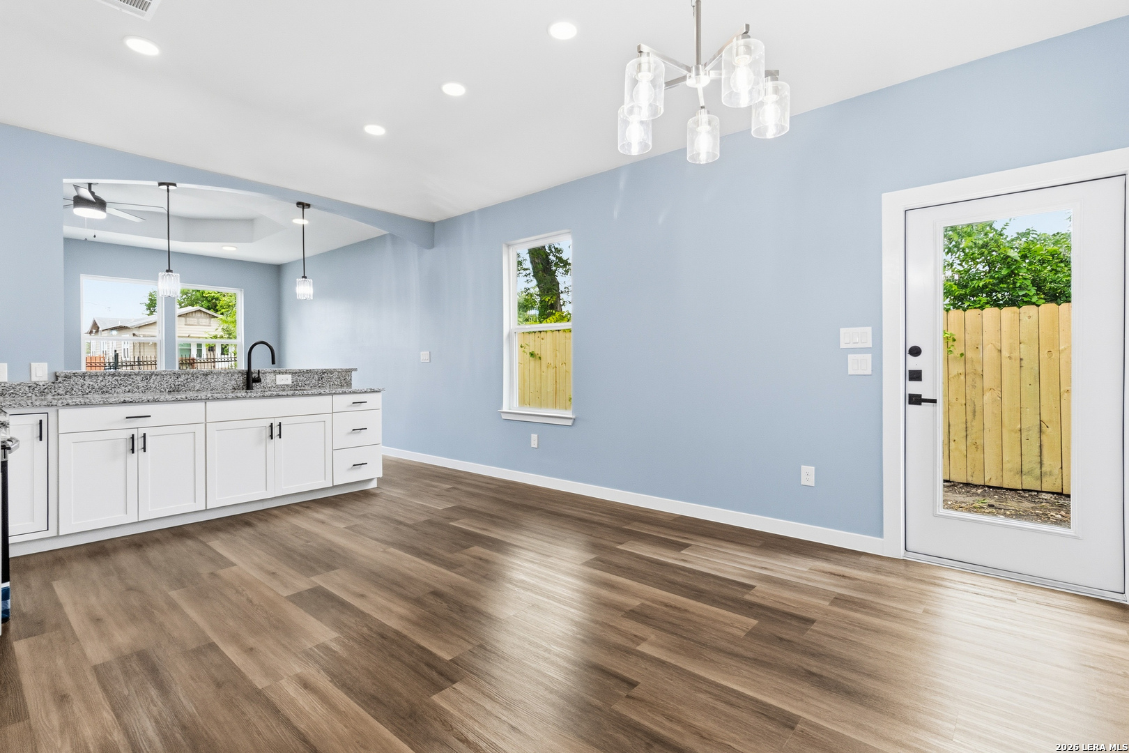 412 MONTICELLO CT