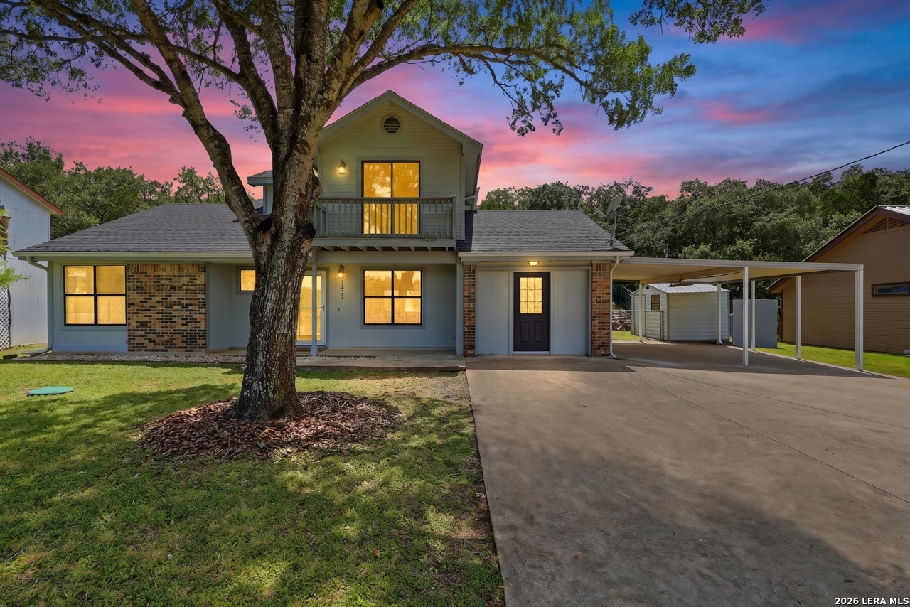 1377 LAURIE DR