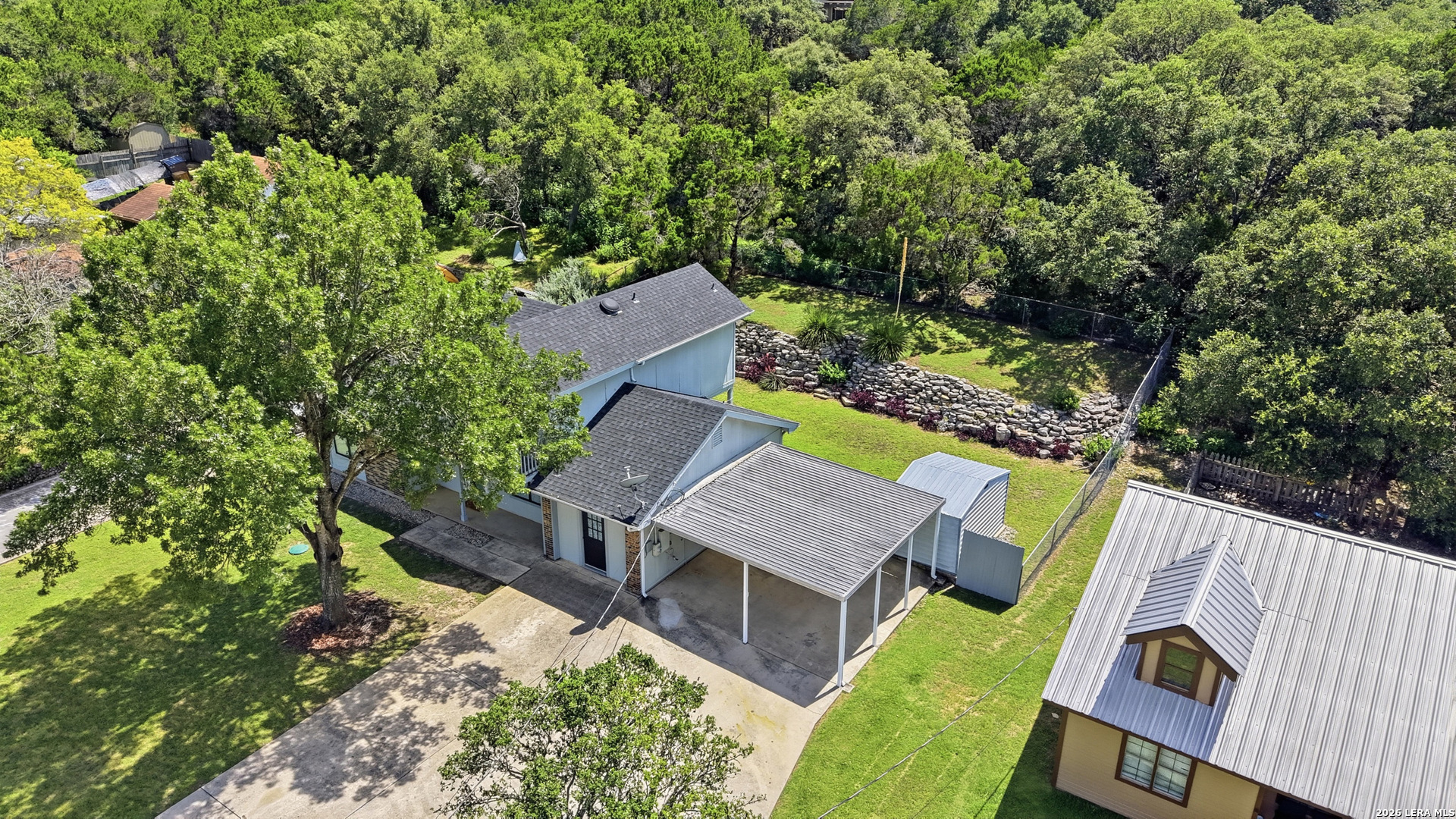 1377 LAURIE DR