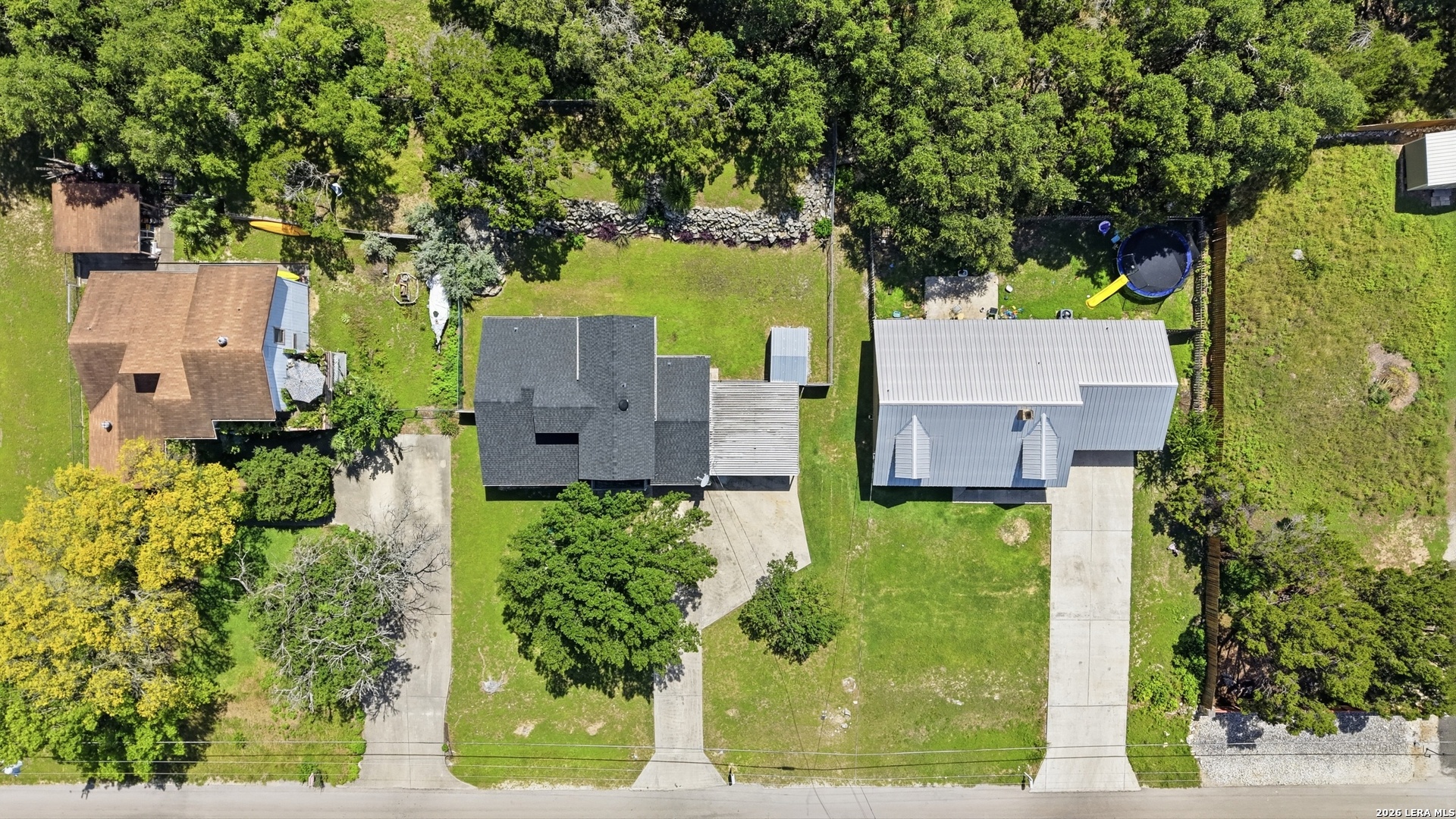 1377 LAURIE DR