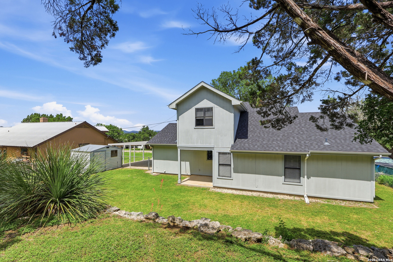 1377 LAURIE DR
