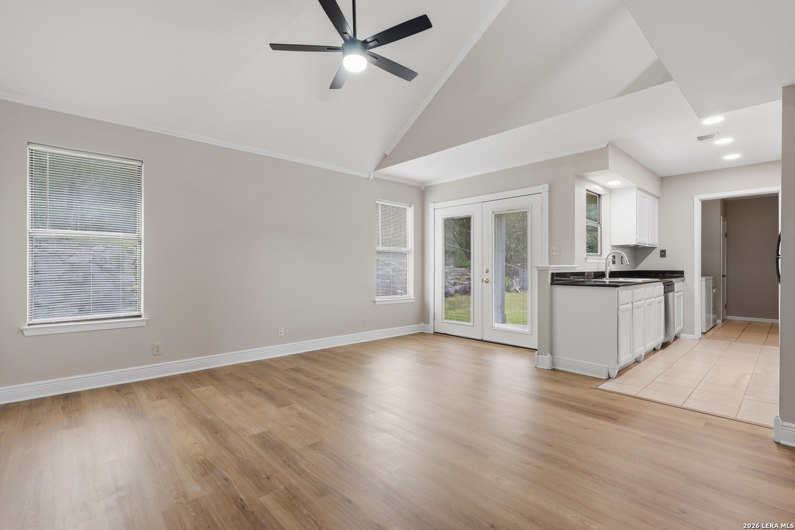 1377 LAURIE DR