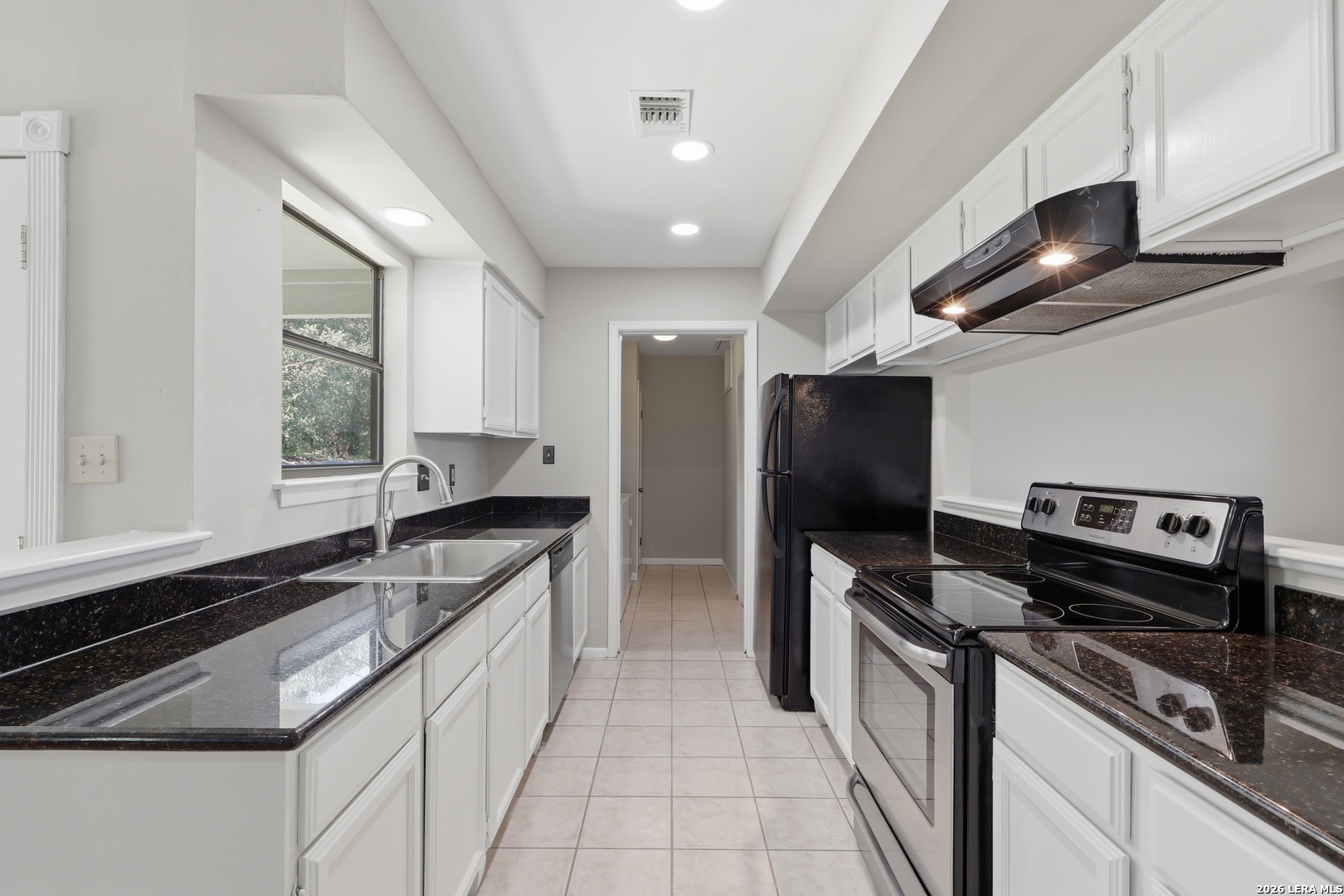 1377 LAURIE DR