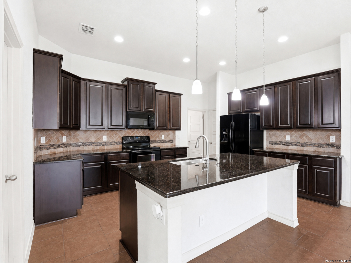 634 Saddle House
