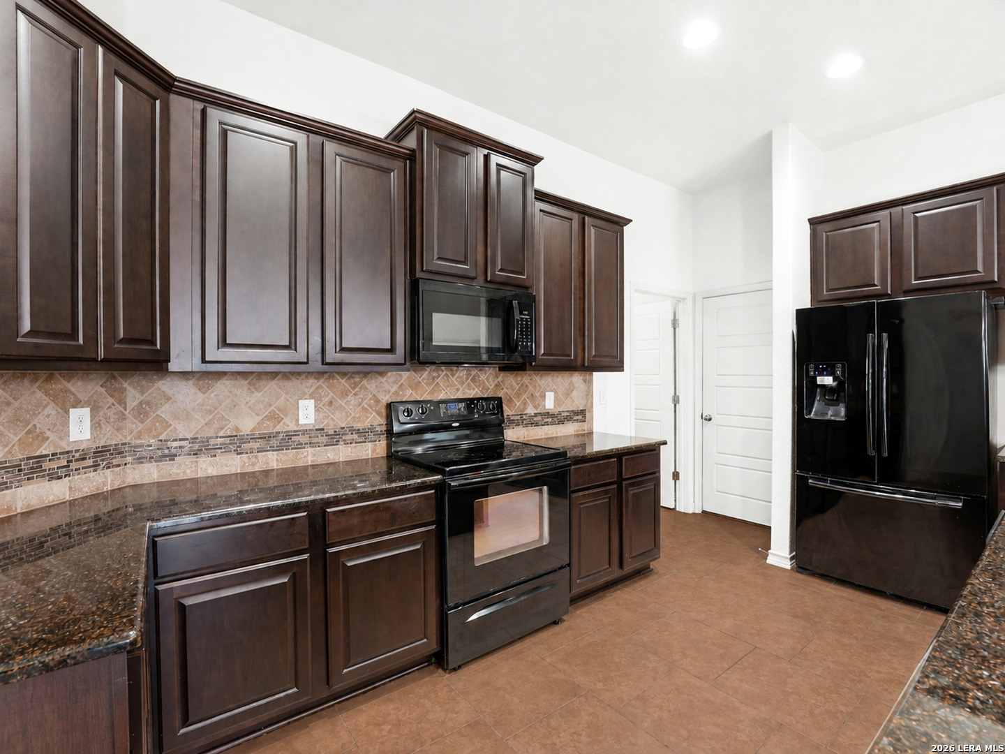 634 Saddle House