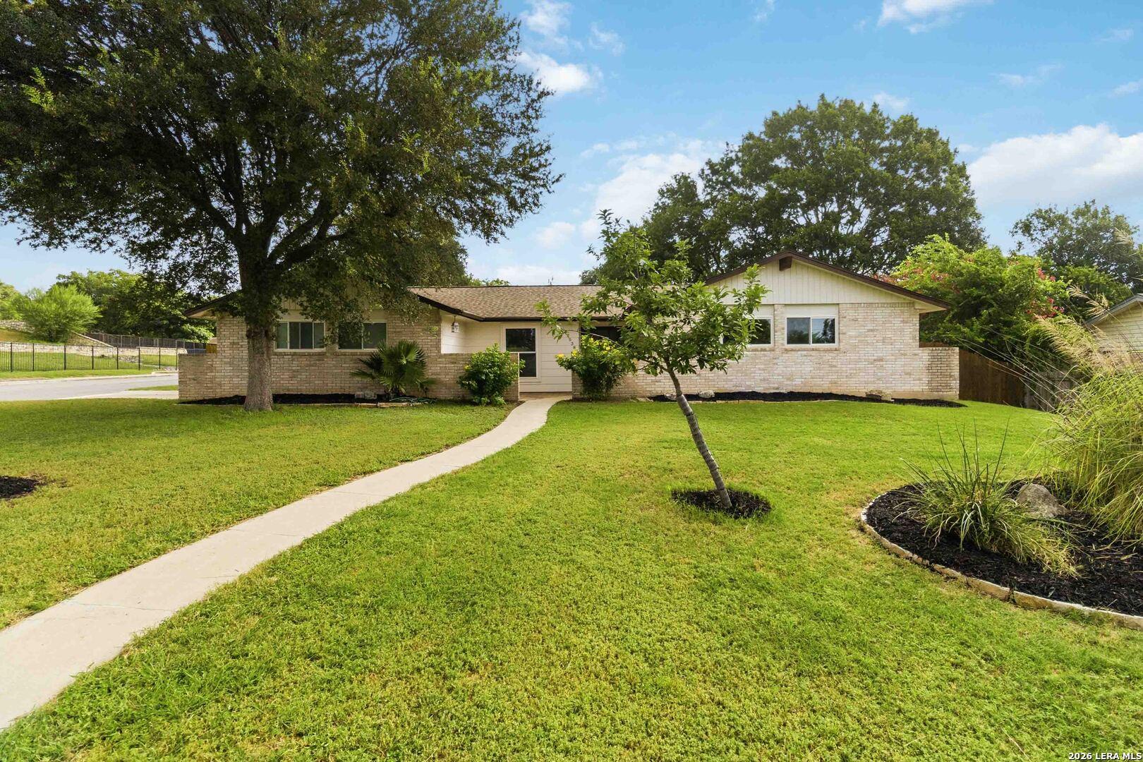 13638 Oak Breeze