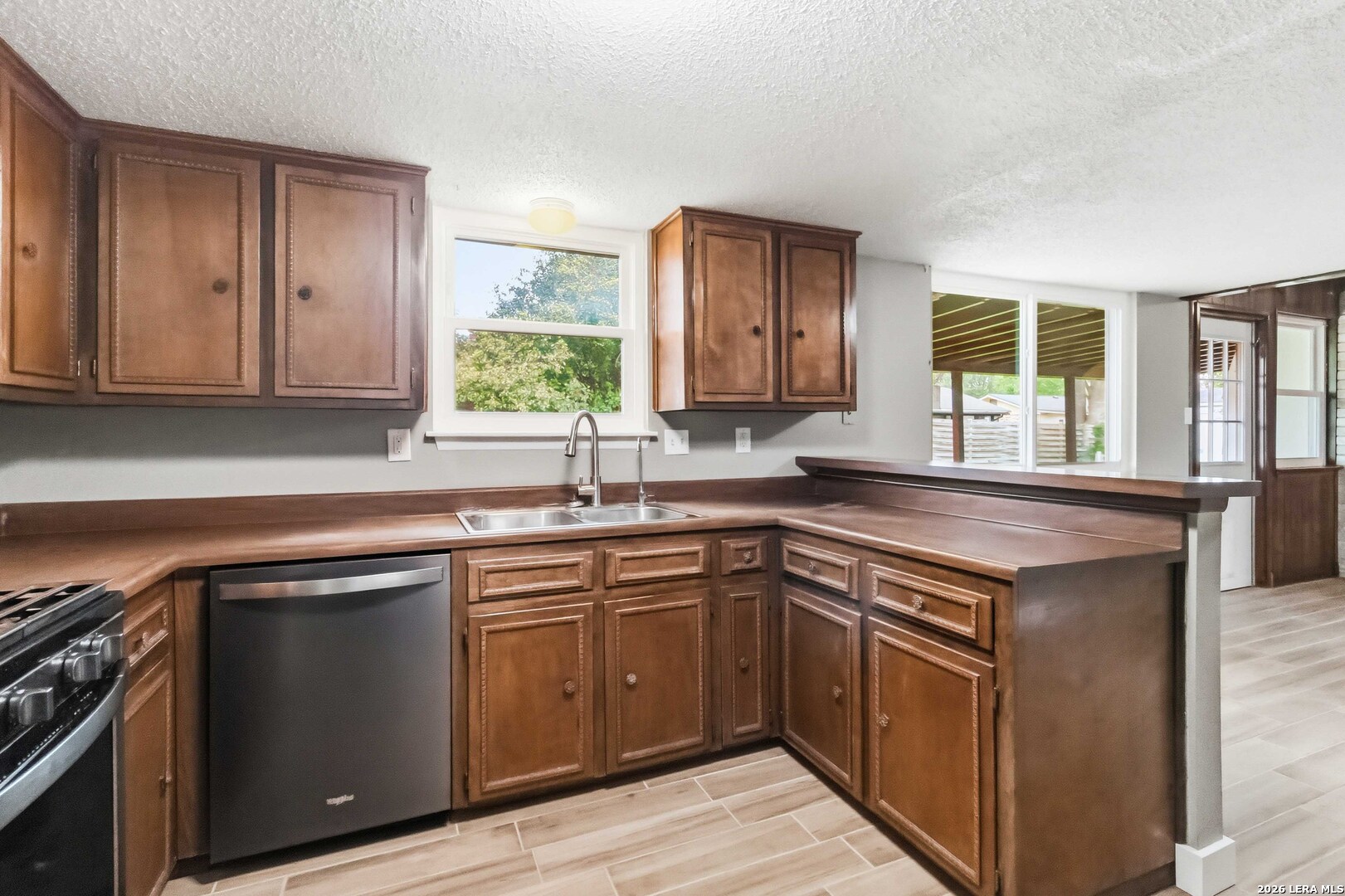 13638 Oak Breeze
