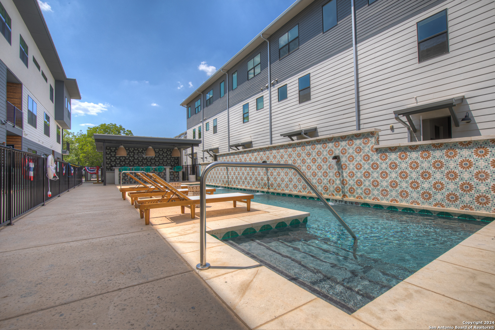 1208 N Academy Ave 3101