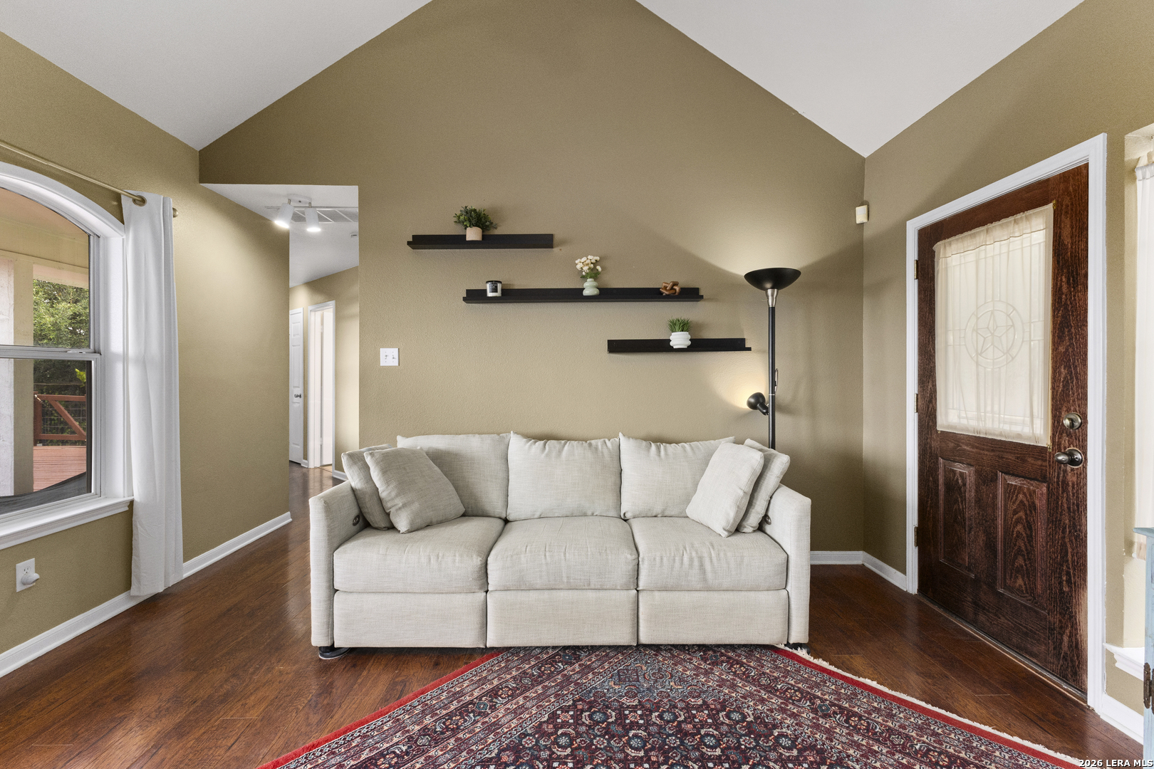 136 LAKERIDGE LOOP