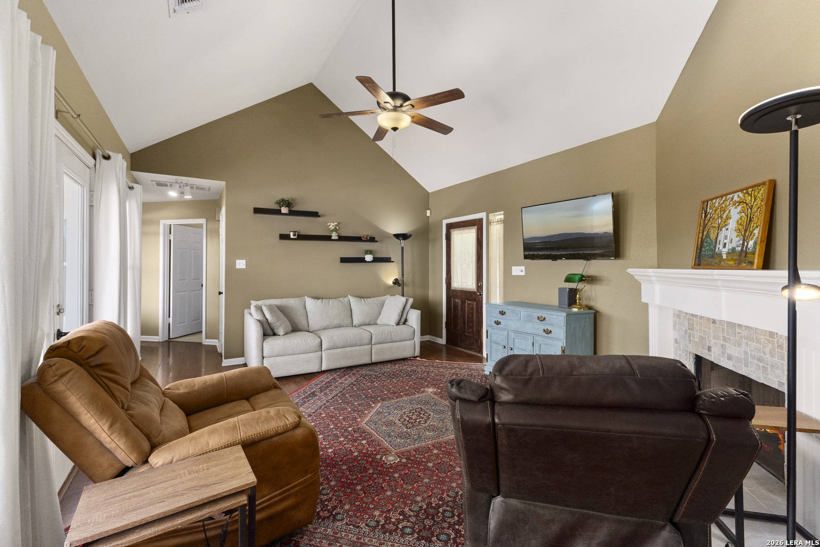 136 LAKERIDGE LOOP