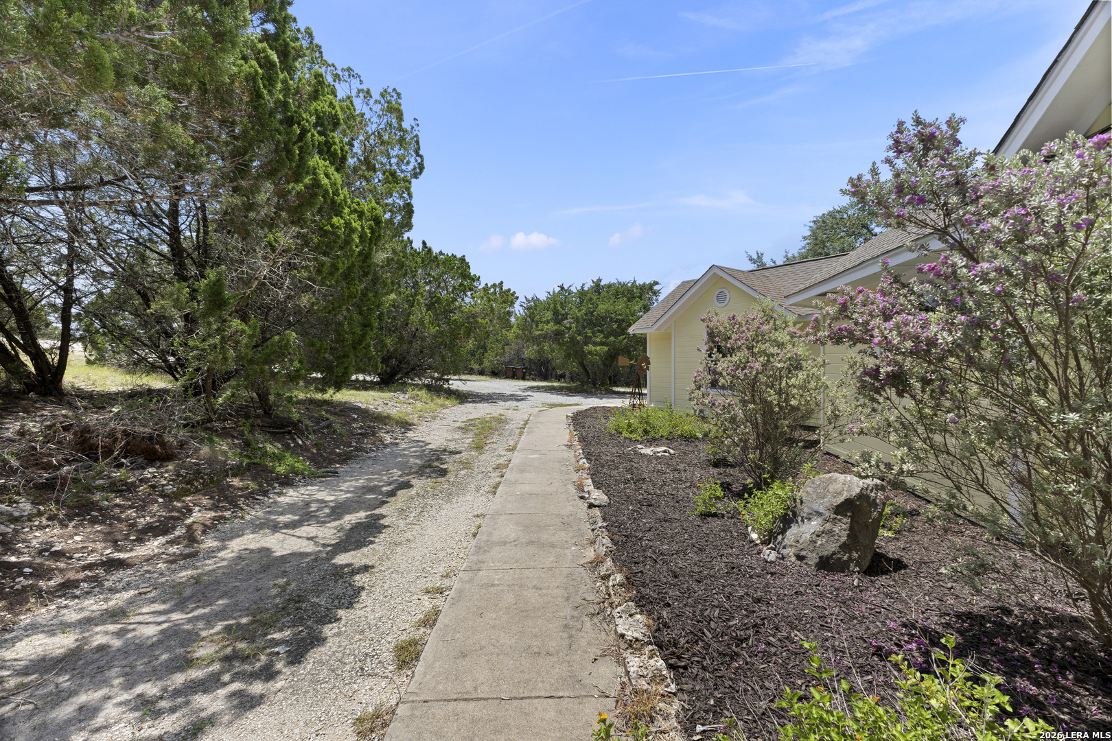 136 LAKERIDGE LOOP