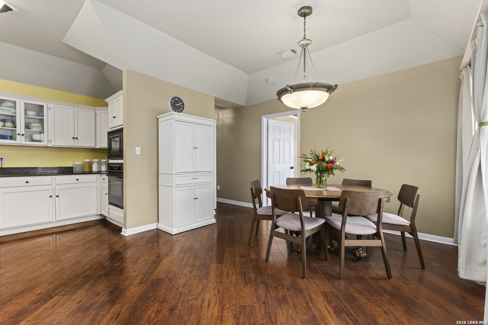 136 LAKERIDGE LOOP