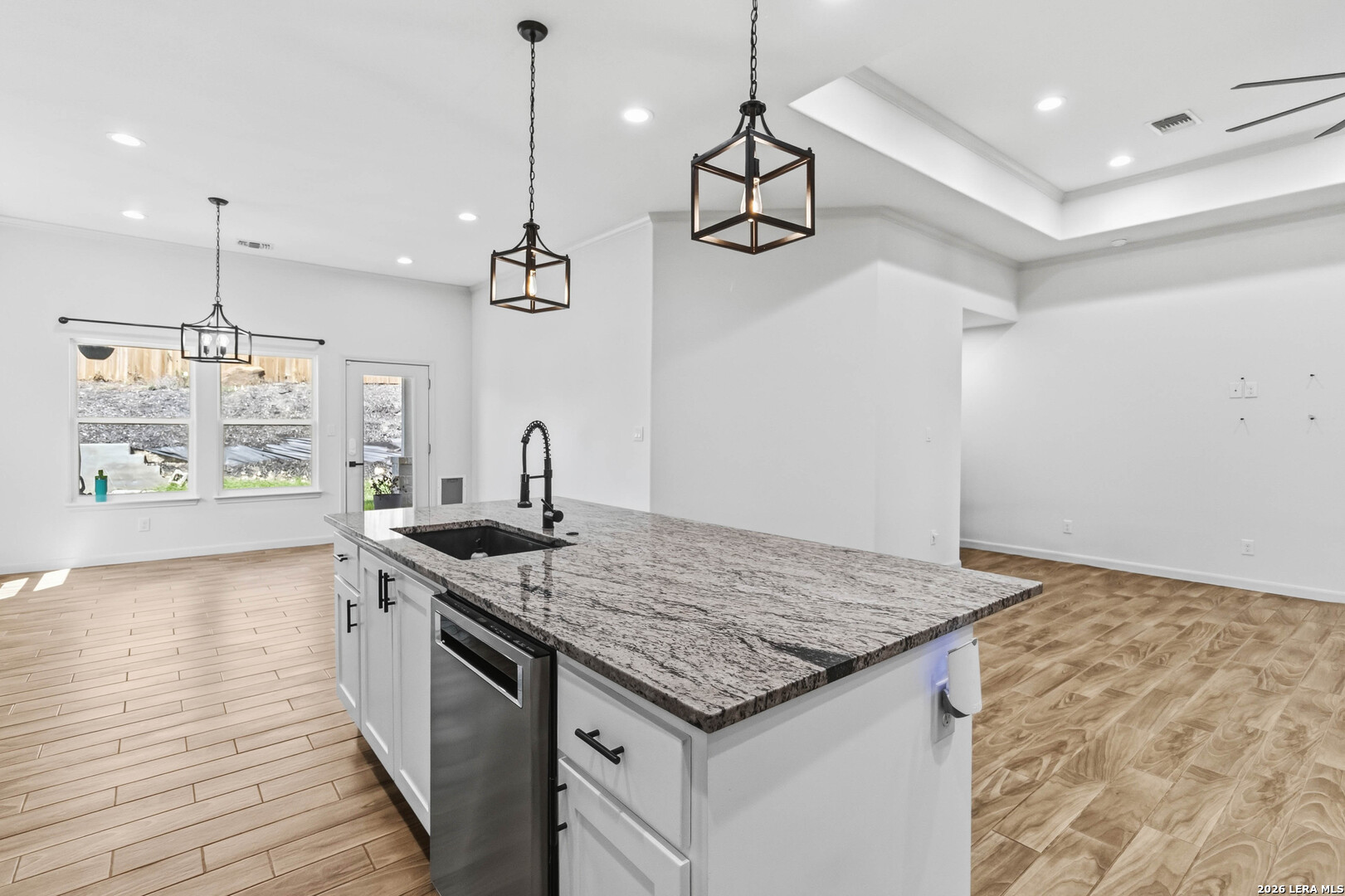 8315 COMANCHE PASS