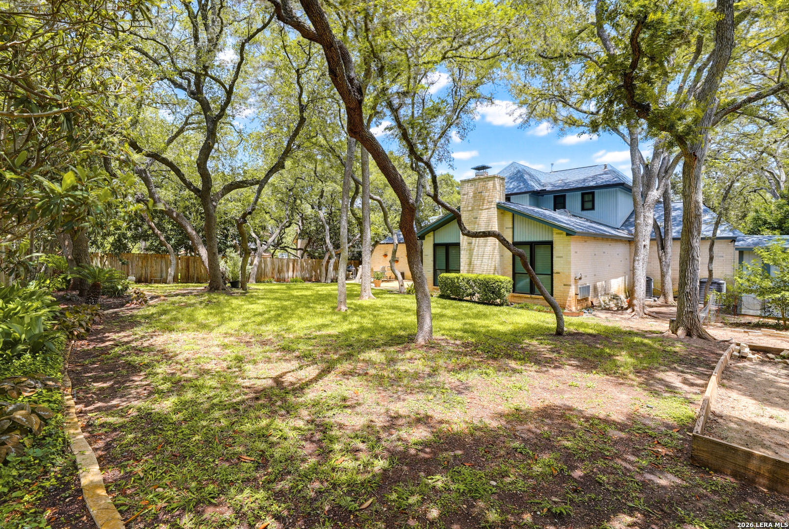 12831 Castle George