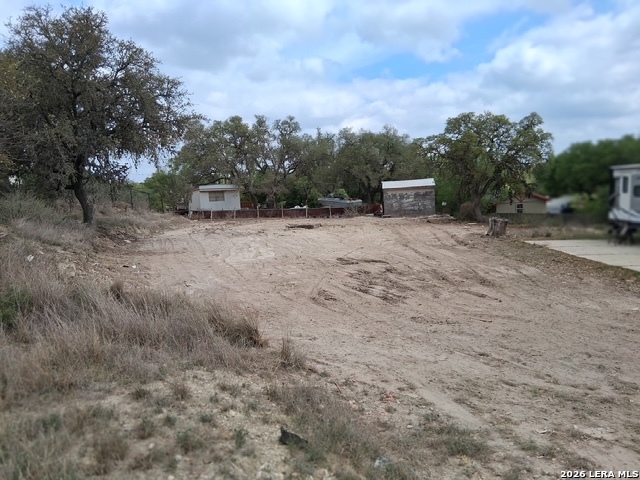 691 Flintstone Dr